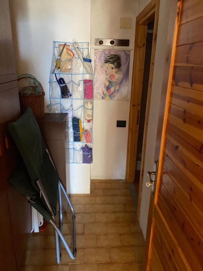 Ferienwohnung Maison Alla Vecchia Zia Cerise Exterior foto