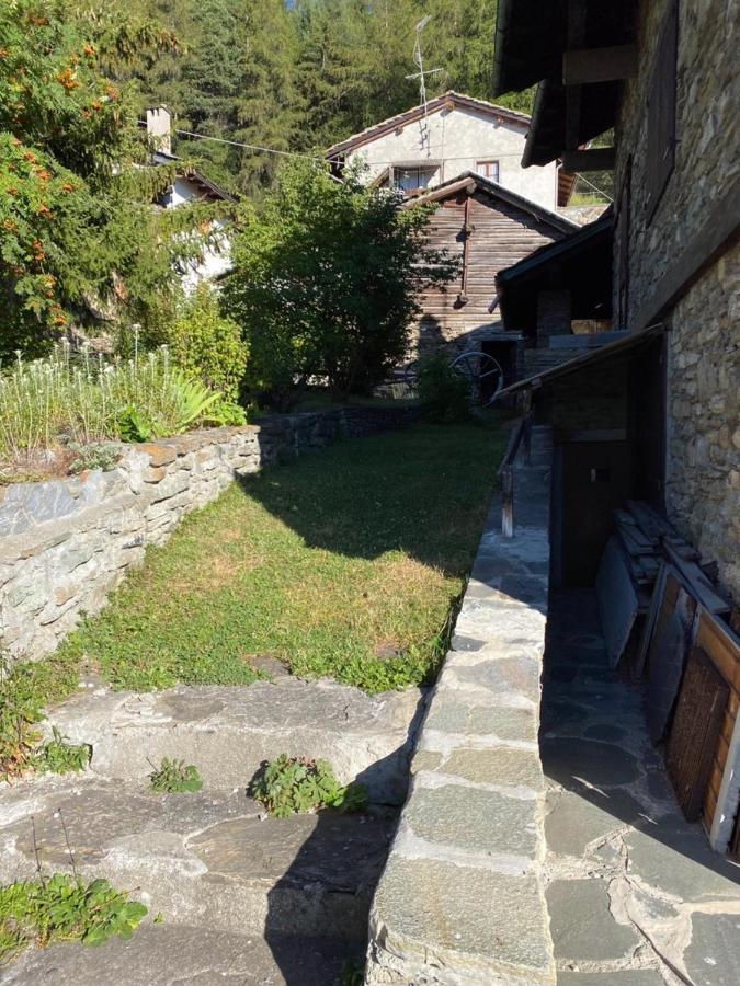 Ferienwohnung Maison Alla Vecchia Zia Cerise Exterior foto